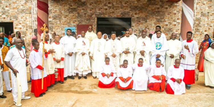 St. Edward’s Parish Eziowelle Plays Host to Archbishop Okeke, 178 Candidates Confirmed