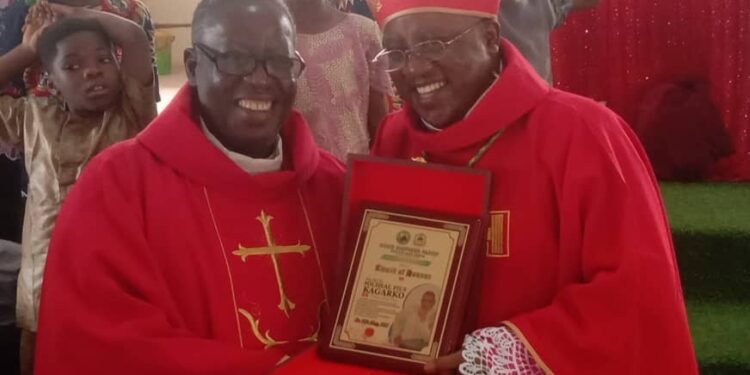 Bishop Daboh commends Good Shepherd Parish Zaria on tangible love; promotes love beyond borders