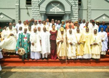 Excitement as APCGovernorship Candidate Prince Nicholas Ukachukwu, Running Mate Sen. Ekwunife, Others Attend Thanksgiving Mass at Basilica Onitsha over Victory at Primary Election