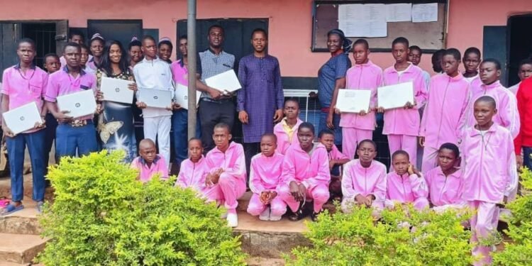 Sir Pius Ufudo Foundation Donates Laptops, Solar Power System to Nnobi School
