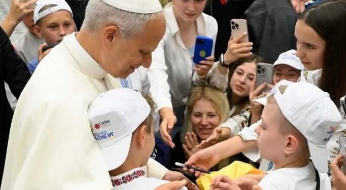 Pope to young people: We are all pilgrims and we are always pilgrims