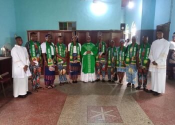 Basilica Rector inaugurates new parish Laity executive,frowns at indecent dressing