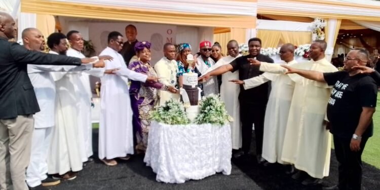 Pomp as St Paul’s Catholic Community Nnobi Receives Their Newly Ordained Indigenous Priests Fr Damian Omenugha and Fr Rufus Ezechukwu