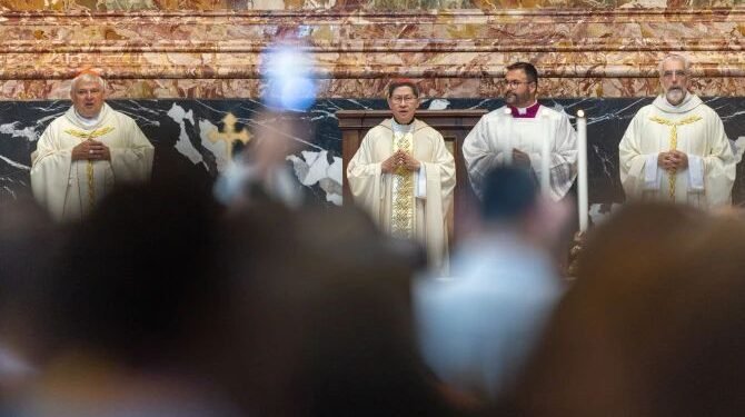 ‘Love Cannot Be Generated by an Algorithm’: Cardinal Tagle Challenges Catholic Influencers to Authentic Witness