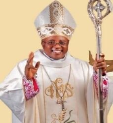 Bishop Daboh lauds Catholic Knighthood , sympathizes with LSM Noble President