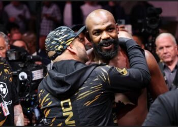 Jon Jones sends clear message to UFC president after emphatic White House snub