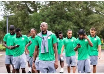 Super Eagles players, officials boycott training over unpaid allowances