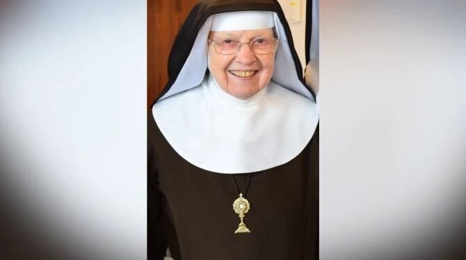 Sister Mary Michael, Last of Mother Angelica’s Founding Nuns, Dies at 94