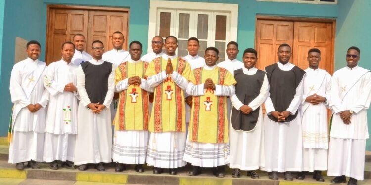 Vatican Synod Report Encourages Greater Role for Women in Formation of Future Priests