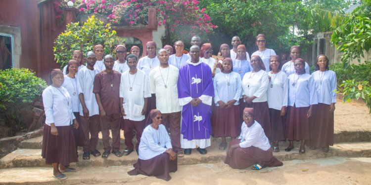 Order of the Holy Wounds Marks Feast with Call to Faith and Light