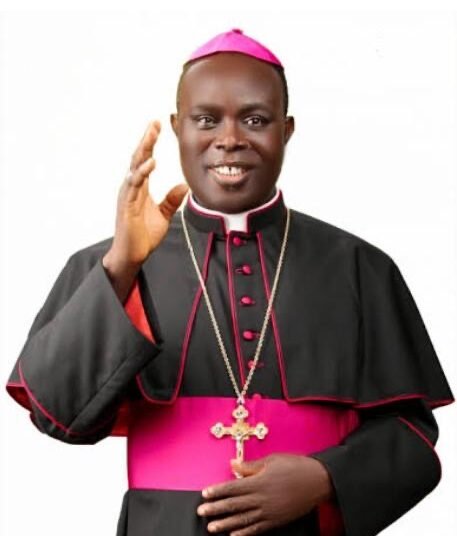 Pope’s envoy,46 Catholic bishops,top govt functionaries attend burial of Most Rev.Peter Chukwu in Abakaliki-Archbishop Okeke mourns with other bishops-govs Nwifuru,Mba,Obi,Elechi present