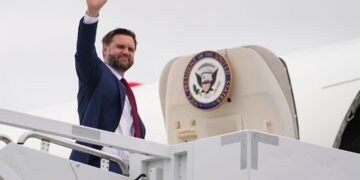 U.S. Vice President Vance Says ‘Soul Searching’ Led Him to the Catholic Church: “I Felt at Home”