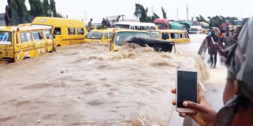 Flooding: Idemili North Council Warns Residents Against Blocking Gutters With Refuse, Introduces Fines